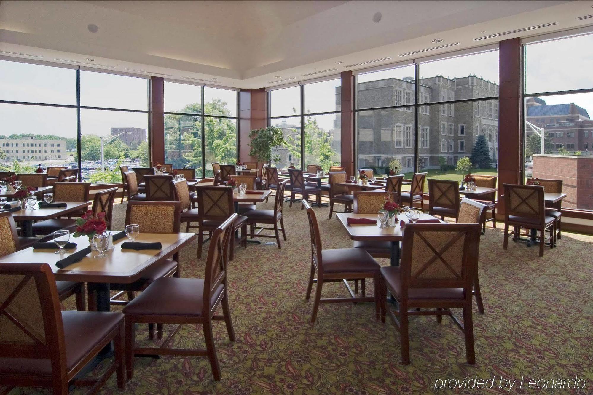 希尔顿花园奥尔巴尼医学中心酒店 餐厅 照片